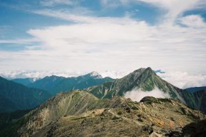 南アルプス・間ノ岳からの北岳・甲斐駒ヶ岳